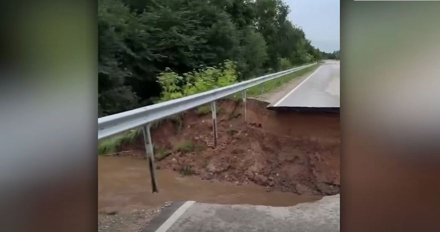 VIDEO: Dabas stihija ir stipra! Satraucoši kadri no plūdu skartā Talsu novada
