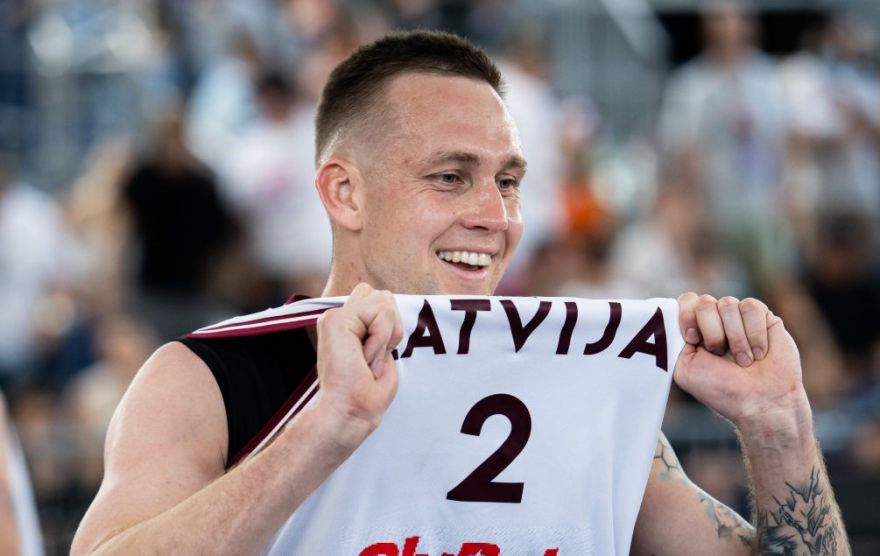 VIDEO: Latvijas 3x3 basketbolisti Pasaules kausā sasniedz finālu