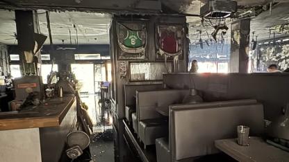 Attēls rakstam: Video: "Seši gadi pa pakaļu..." Vecrīgā nodedzis Mika Galvanovska "The Sinners" bārs