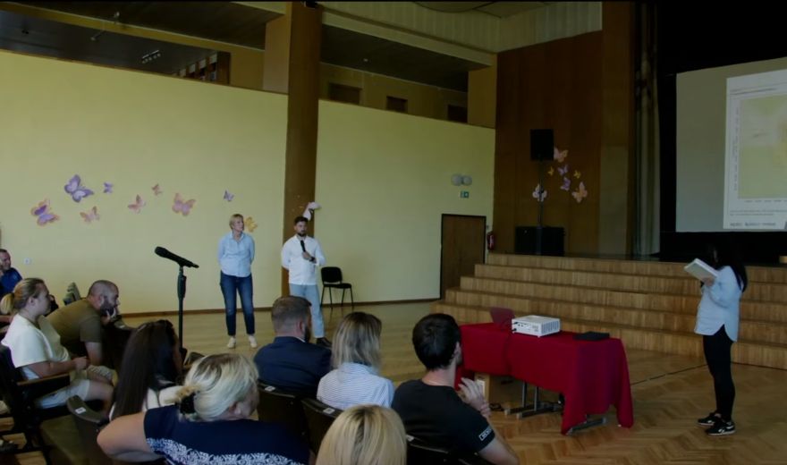 VIDEO: Smakas, kravas auto un riski videi – Lēdurgā asas diskusijas par biogāzes ražotnes pārbūvi
