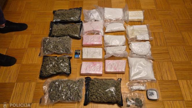 Attēls rakstam: Video: Valsts policija Rīgā atklāj pēdējos gados lielāko kokaīna daudzumu