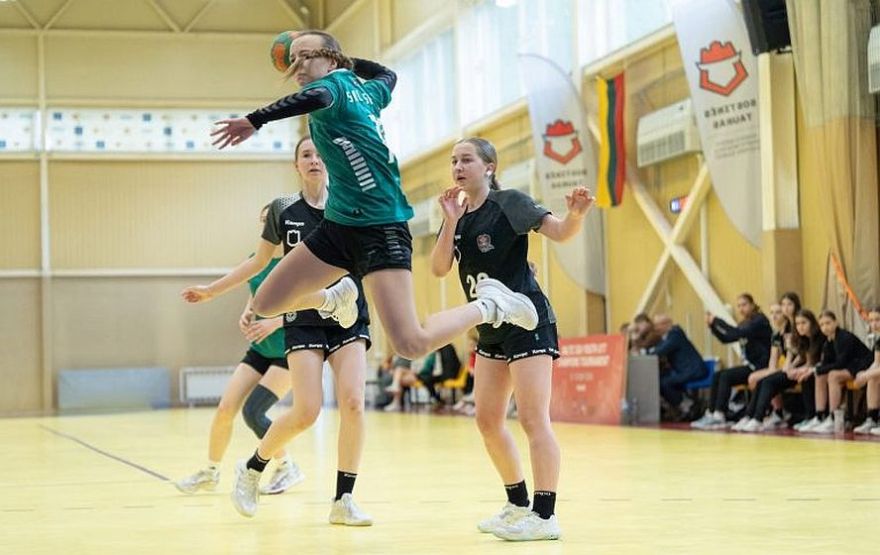 Viena uzvara sešās spēlēs: Salaspils jaunie handbolisti pieticīgi Baltijas jūras valstu čempionu kausā