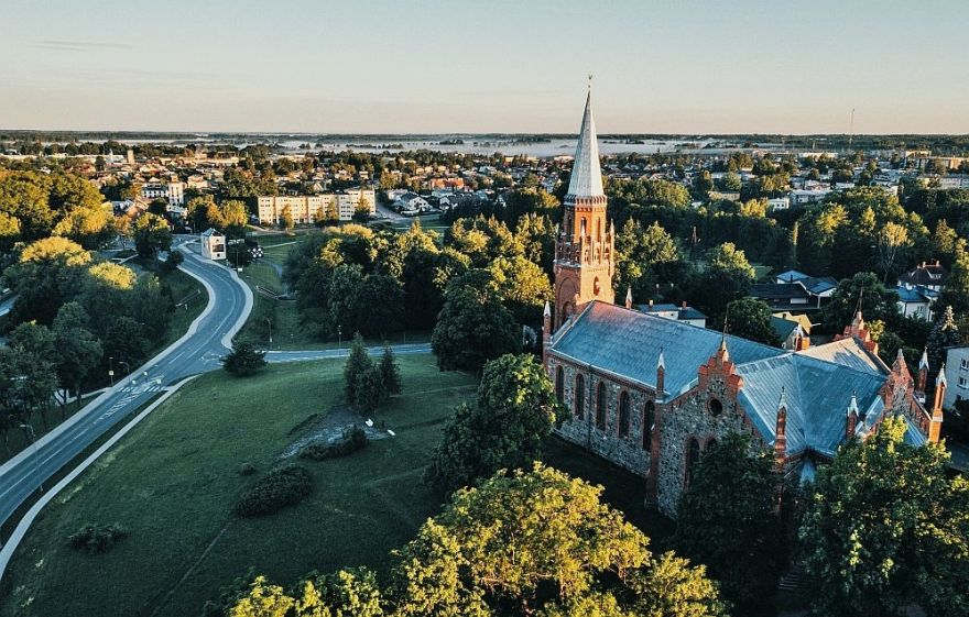 Vīlande – pilsēta pie ezera