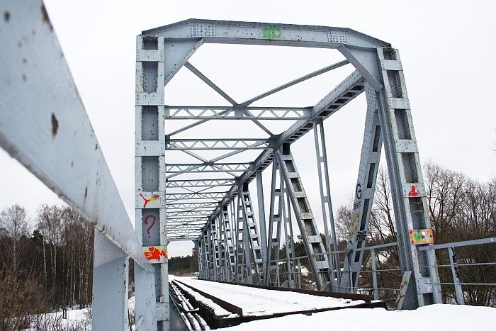 Vilcienu izturēja, gājējiem – bīstams