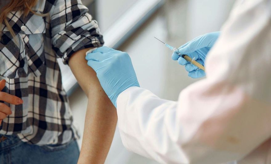 Visaptverošas vakcinācijas īstenošanai sola mobilizēt visus iespējamos medicīnas nozares profesionāļus