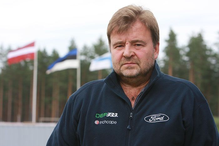 Vispirms kartings, pēc tam lielā trase