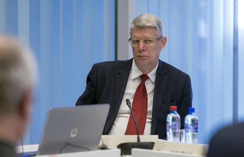 Zatlers: Latvijas krieviem jāsaprot, ka karš Ukrainā atrāvis latviešu vēsturiskās rētas
