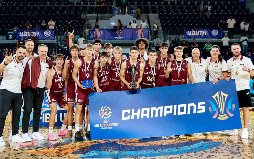 Zelta puikas! Latvijas basketbolisti pirmo reizi kļūst par Eiropas U16 čempioniem