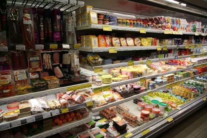 Zemkopības ministrija aicina pārtikas ražošanas uzņēmums nodrošināt pirmās nepieciešamības pārtikas preču nepārtrauktu pieejamību