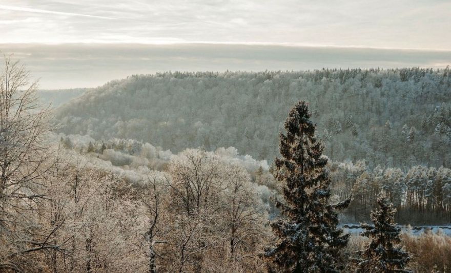 Ziemas mēnešos siltākais laiks gaidāms decembrī, aukstākais – februārī