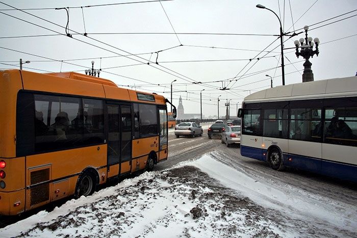 Ziemassvētkos sabiedriskais transports Rīgā kursēs pēc brīvdienu grafika