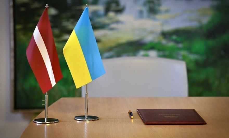 Ziņojums: Latvijas praktiskā atbalsta apmērs Ukrainai kopš kara sākuma sasniedz gandrīz miljardu eiro