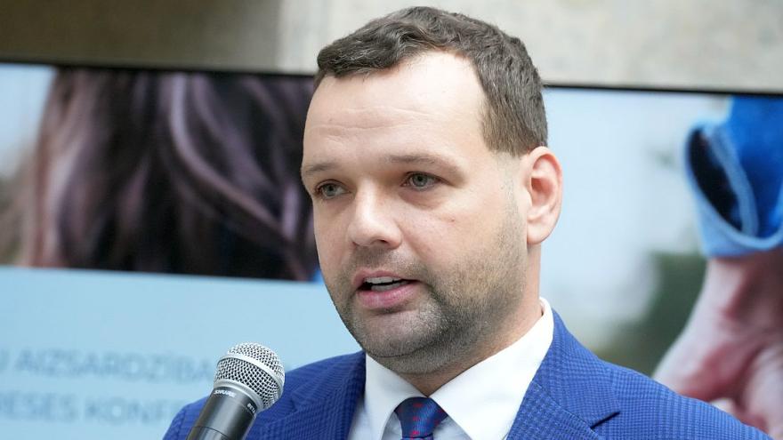 Attēls rakstam: ZZS atsauc Uzulnieku no labklājības ministra amata. Vainīgs alkohols?